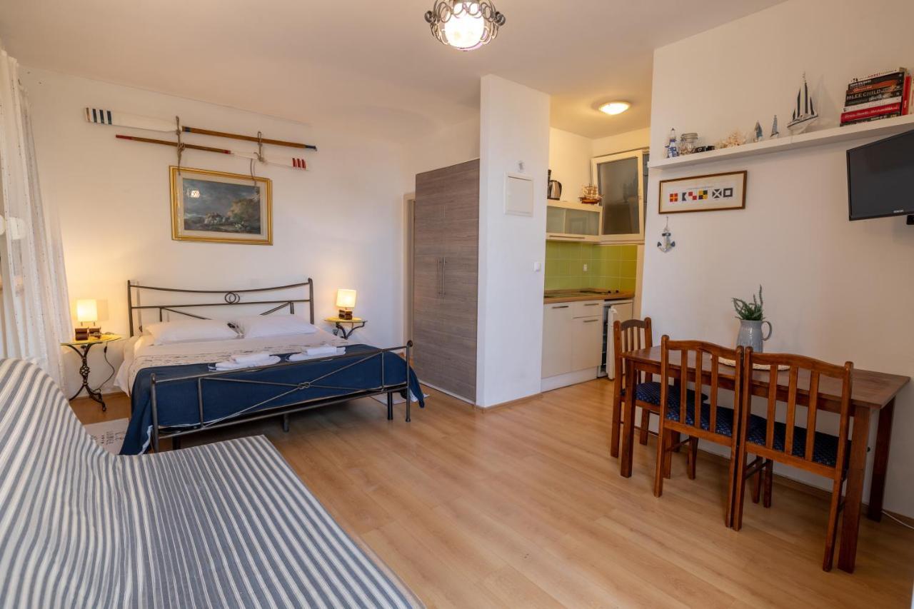 Apartments Villa Mandarina Подгора Стая снимка